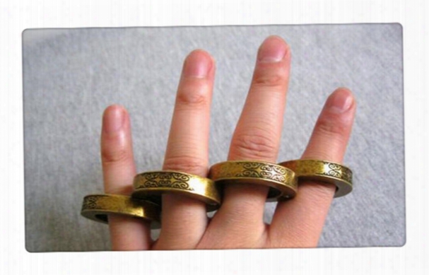 Hot Defense Self-defense Ring Titanium Steel Knuckles Men Women Woman Anti-wolf Ring Pull Buckle Ring Finger