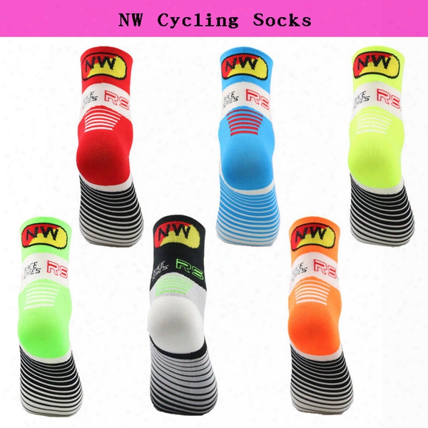 2017 New Tour De France Nw Team Bike Socks Cycling Outdoor Sports Breathable Wear Sweat-absorbent Unisex Professional Bicycle Socks Ele6
