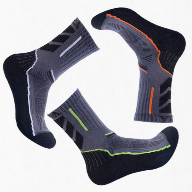 New Men&#039;s High-tube 2017 Fast-drying Socks Climbing Hiking And Running Training Skiing Camping Hiking Outdoor Sports Socks