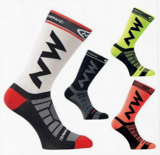 2017 High Quality Professional Brand Sport Socks Breathable Road Bicycle Socks Outdoor Sports Racing Cycling Sock Footwea