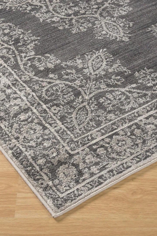 Ivy Town R401492 90" X 60" Medium Size Rug With Persian Design Machine-tufted 11mm Pile Height Spot Clean Only And Polypropylene Material In Grey