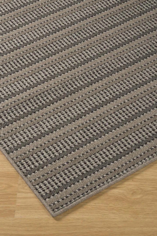 Kyley R401152 84" X 60" Medium Size Rug With Polypropylene Material In Taupe