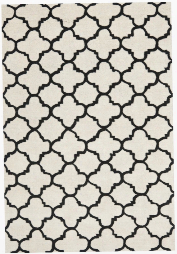 Chatham Rug In Ivory & Black Design By Safavieh